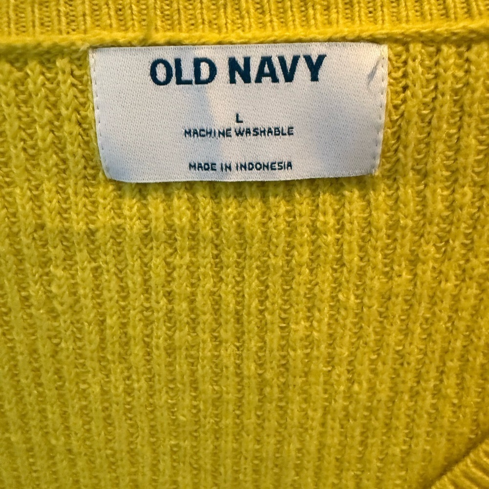 NWOT Old Navy Citron V-Neck Knit Sweater SZ L - Picture 2 of 12
